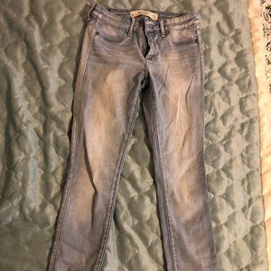 Abercrombie & Fitch Skinny Jeans. USA 2.
